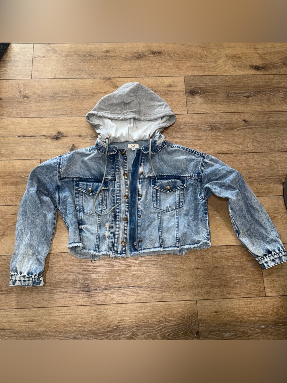 Women’s Distressed Cropped Hoodie Denim Jacket Small
